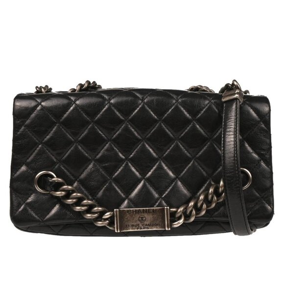 Chanel Black Calfskin Shoulder Bag 195556 - Picture 1 of 11